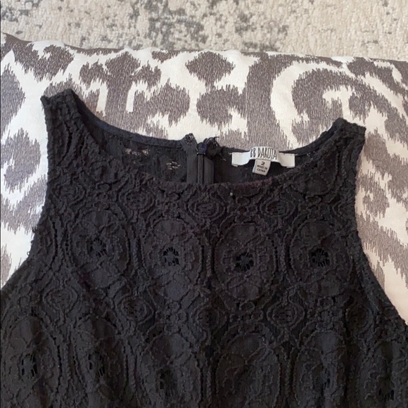 Black lace dress - Picture 2 of 4